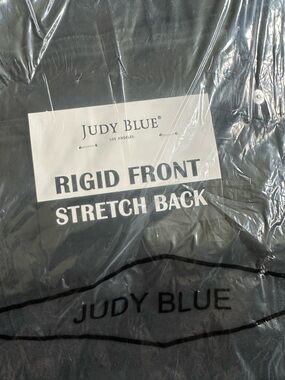 Judy Blue Rigid Front Stretch Back Jeans in Black